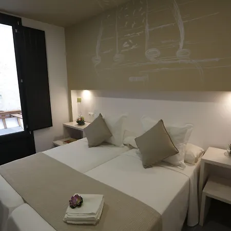 La Pasajera Boutique 4*